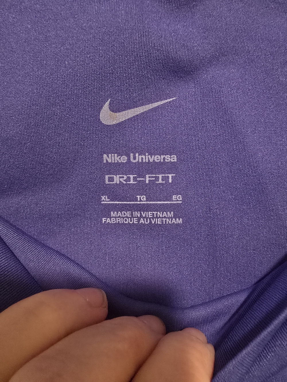 Nike Dri-Fit High-Rise Leggings with Side Pockets - Picture 4 of 6